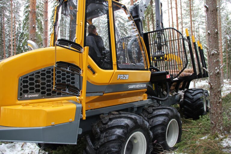 forwarder FR28 for profitable thinning